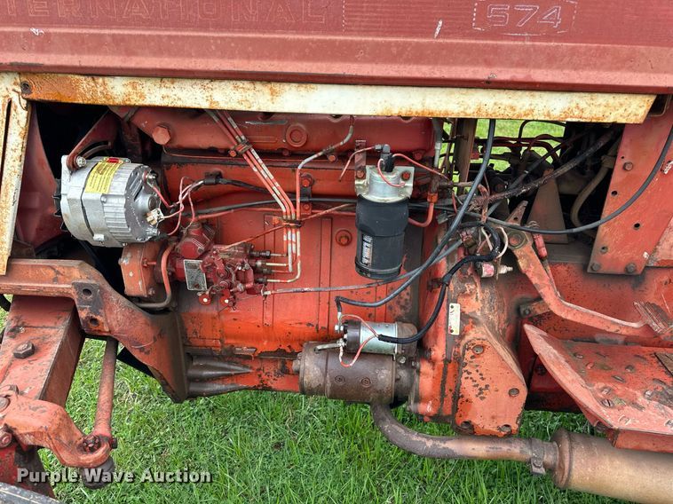 image for item EJ8412 1973 International Harvester 574 tractor