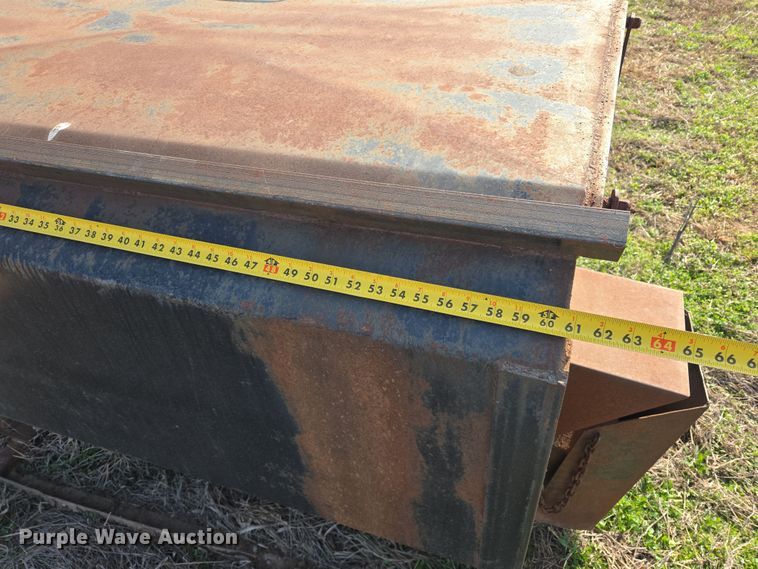 image for item EJ8414 Cake feeder