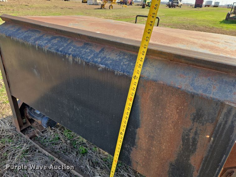 image for item EJ8414 Cake feeder