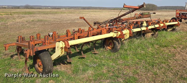 image for item EJ8415 Krause 1506 field cultivator