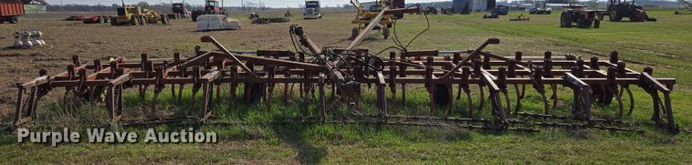 image for item EJ8415 Krause 1506 field cultivator