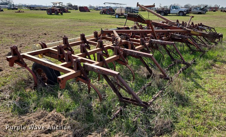 image for item EJ8415 Krause 1506 field cultivator
