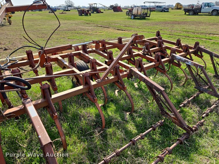 image for item EJ8415 Krause 1506 field cultivator