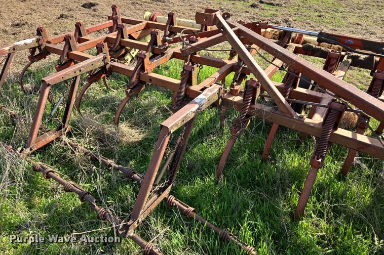 image for item EJ8415 Krause 1506 field cultivator