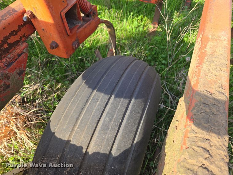 image for item EJ8415 Krause 1506 field cultivator