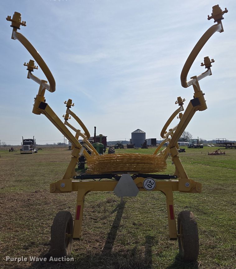 image for item EJ8416 2023 Vermeer VR1224 hay rake