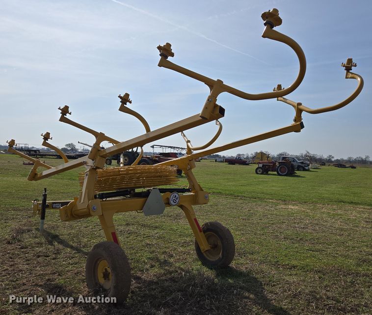 image for item EJ8416 2023 Vermeer VR1224 hay rake