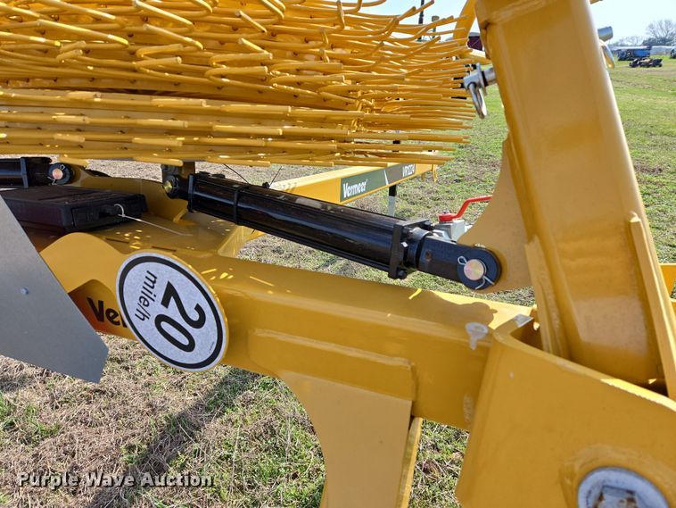 image for item EJ8416 2023 Vermeer VR1224 hay rake