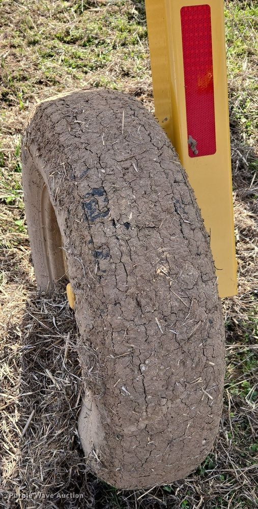 image for item EJ8416 2023 Vermeer VR1224 hay rake