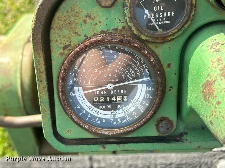 image for item EJ8417 1959 John Deere 730 tractor