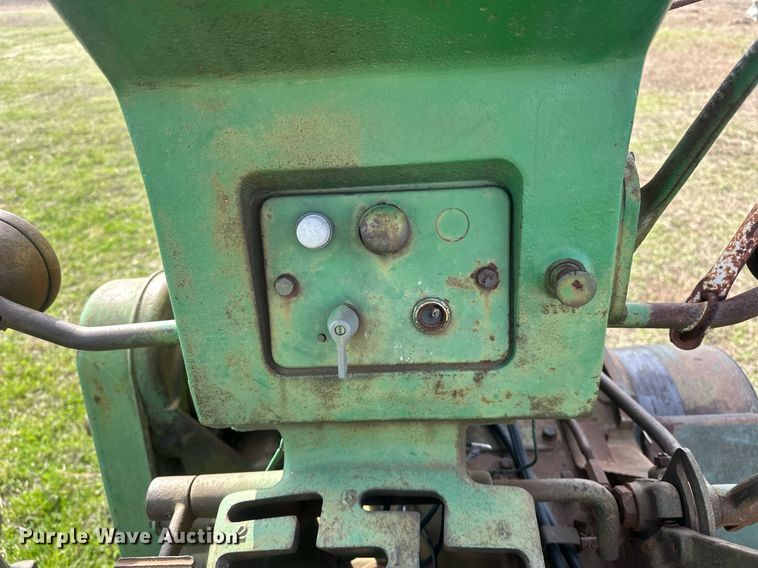 image for item EJ8417 1959 John Deere 730 tractor