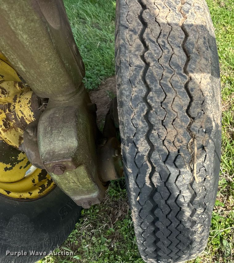 image for item EJ8417 1959 John Deere 730 tractor