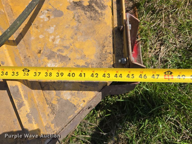 image for item EJ8420 44