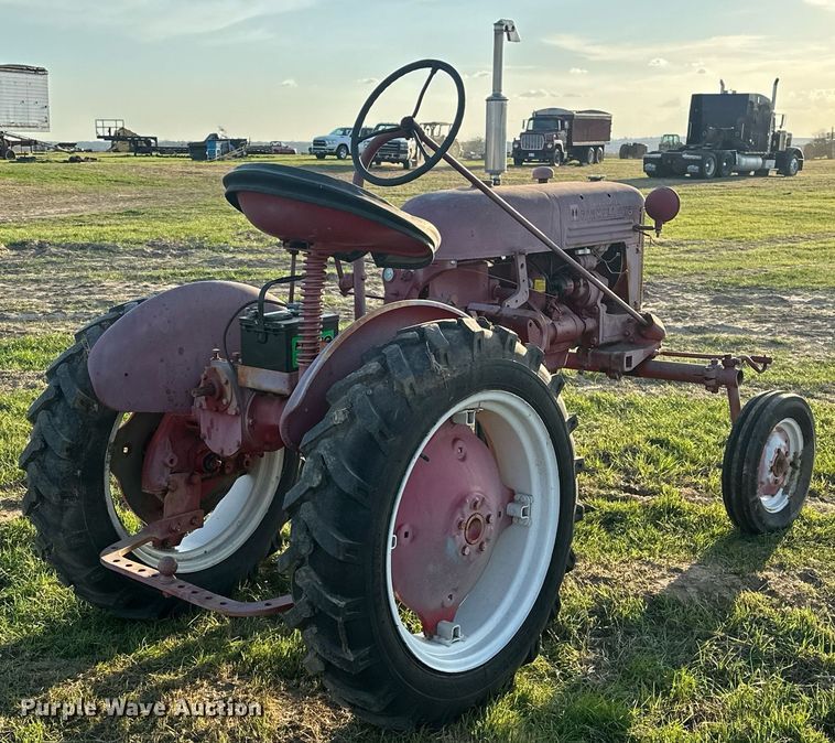 image for item EJ8421 International Harvester Farmall Cub tractor