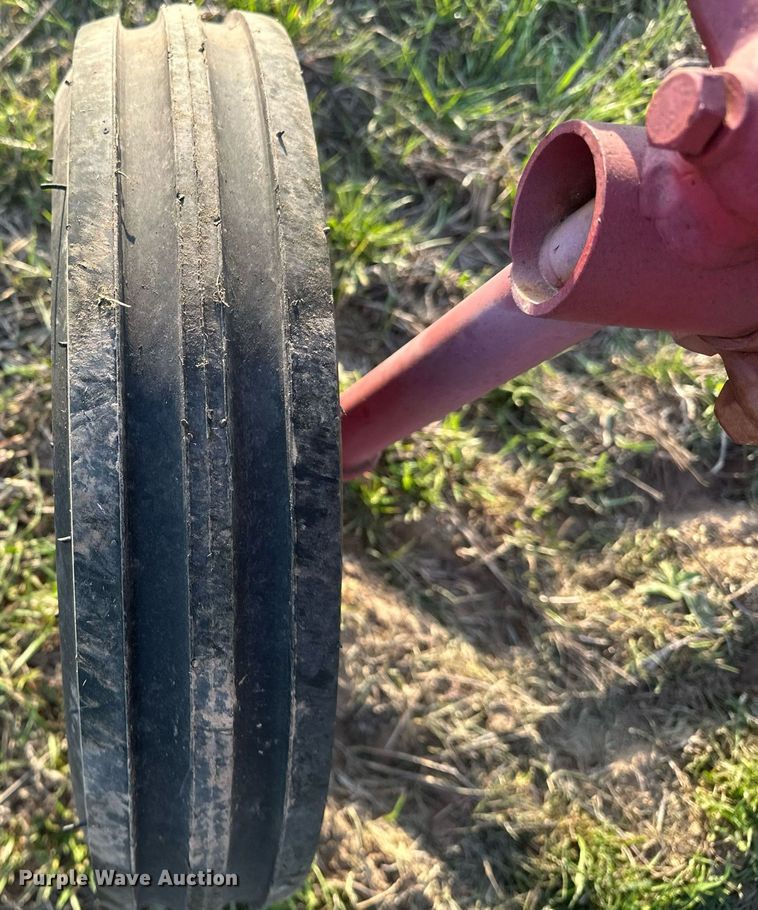 image for item EJ8421 International Harvester Farmall Cub tractor