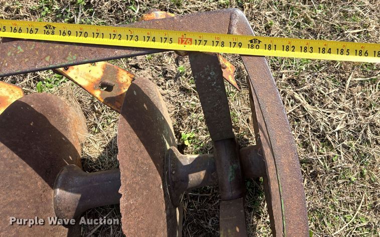 image for item EJ8423 John Deere tandem disk