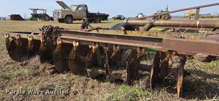 image for item EJ8423 John Deere tandem disk