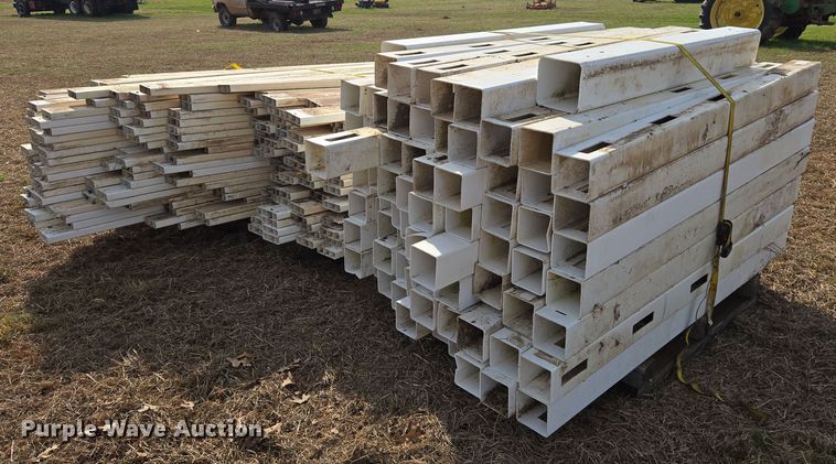 image for item EJ8424 Poly fencing materials