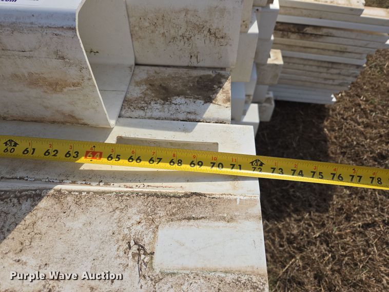 image for item EJ8424 Poly fencing materials