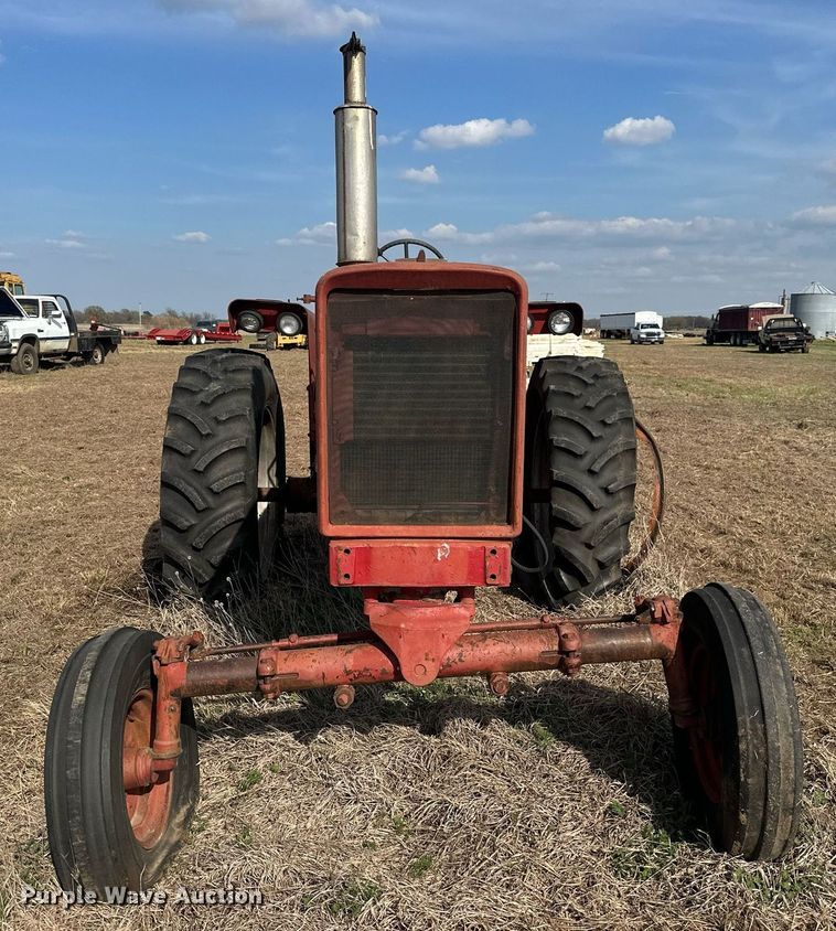 image for item EJ8425 International Farmall 756 tractor