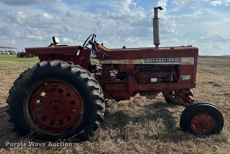 image for item EJ8425 International Farmall 756 tractor