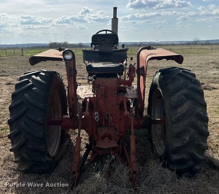 image for item EJ8425 International Farmall 756 tractor