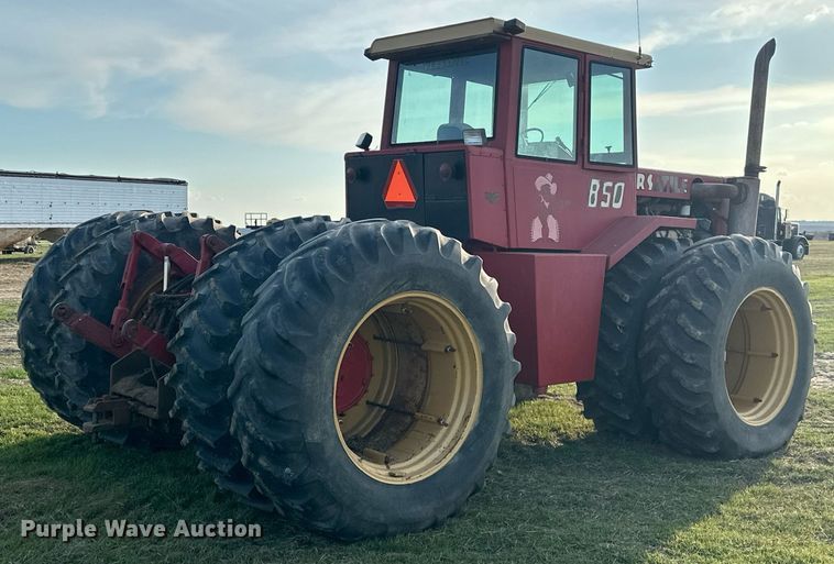 image for item EJ8428 1976 Versatile 850 4WD tractor