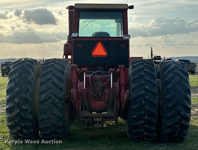 image for item EJ8428 1976 Versatile 850 4WD tractor