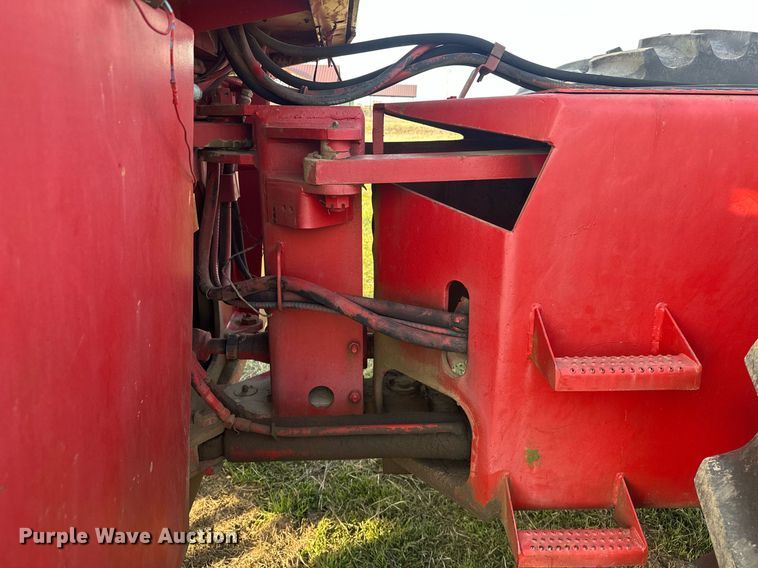 image for item EJ8428 1976 Versatile 850 4WD tractor