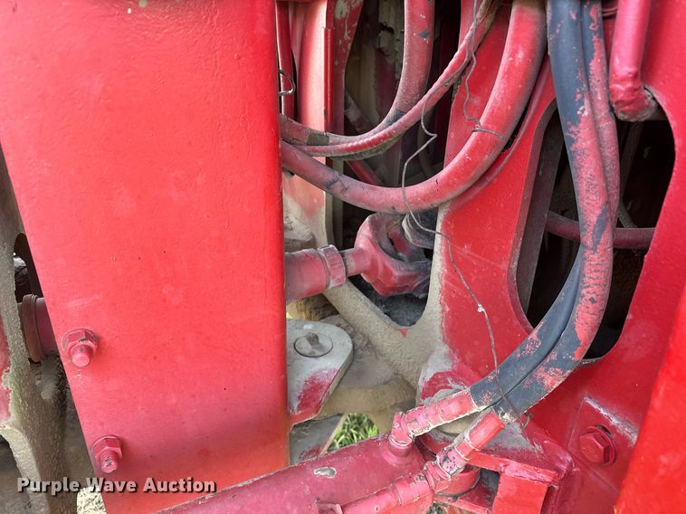 image for item EJ8428 1976 Versatile 850 4WD tractor