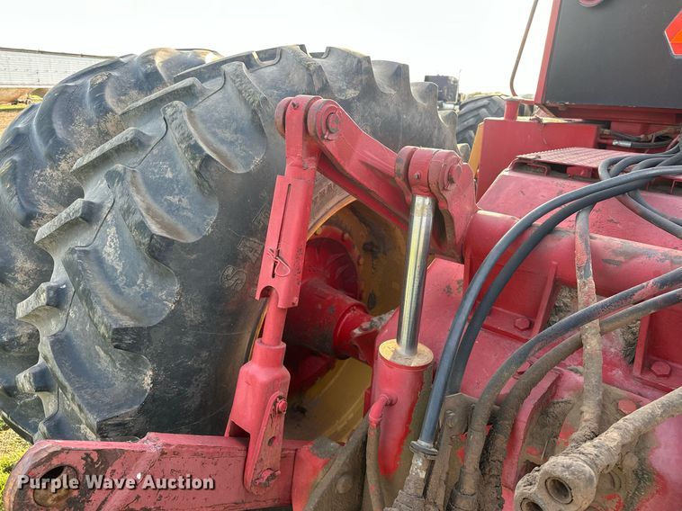 image for item EJ8428 1976 Versatile 850 4WD tractor