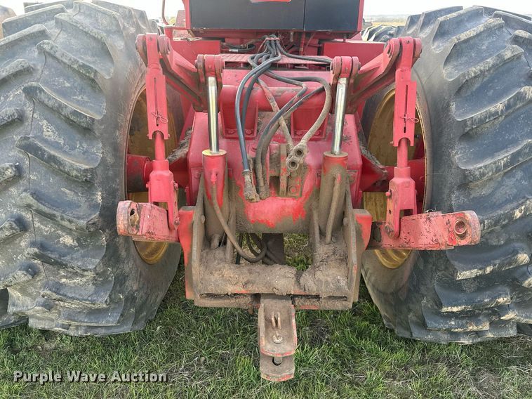 image for item EJ8428 1976 Versatile 850 4WD tractor