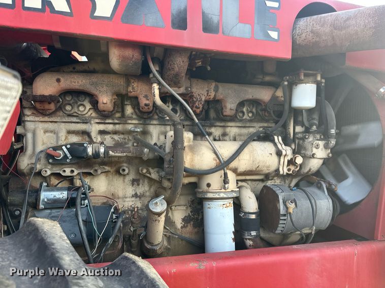 image for item EJ8428 1976 Versatile 850 4WD tractor