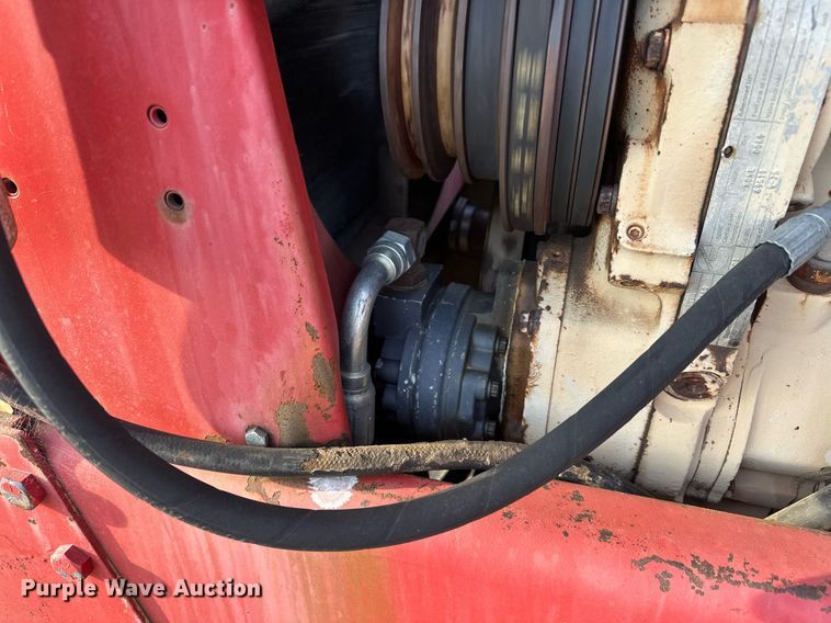 image for item EJ8428 1976 Versatile 850 4WD tractor