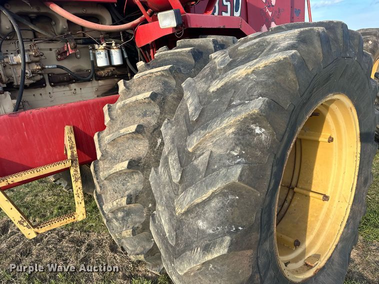 image for item EJ8428 1976 Versatile 850 4WD tractor