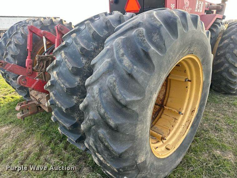 image for item EJ8428 1976 Versatile 850 4WD tractor