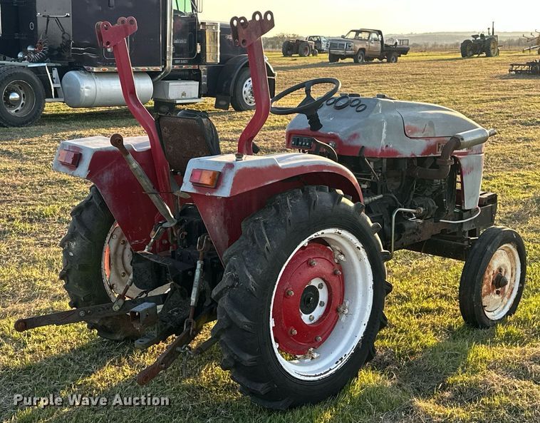 image for item EJ8429 2005 Farm Pro 2420 tractor