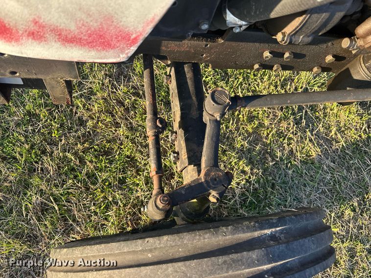 image for item EJ8429 2005 Farm Pro 2420 tractor