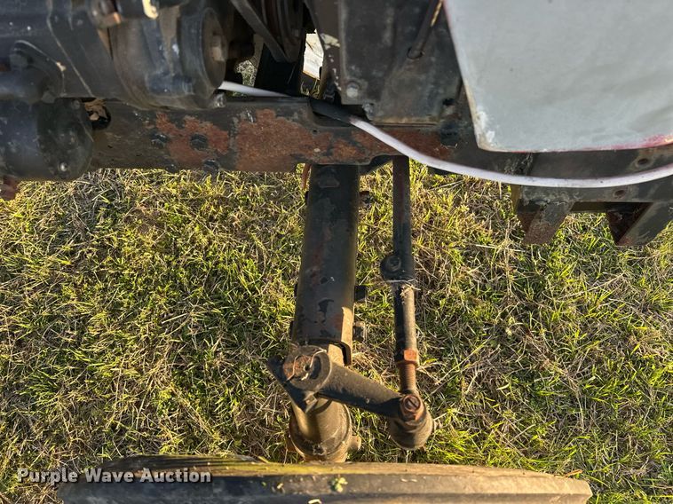 image for item EJ8429 2005 Farm Pro 2420 tractor