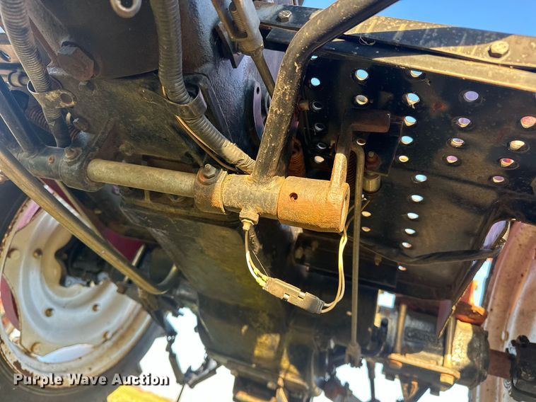 image for item EJ8429 2005 Farm Pro 2420 tractor