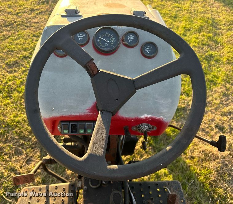 image for item EJ8429 2005 Farm Pro 2420 tractor