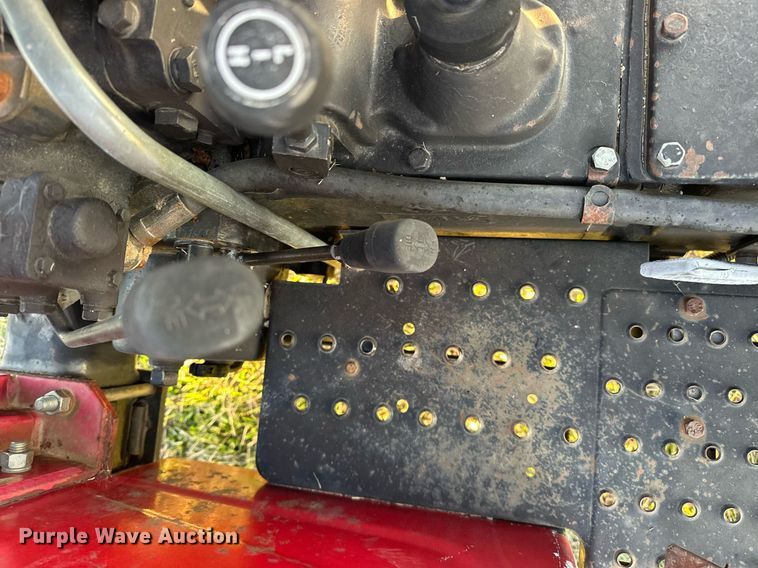 image for item EJ8429 2005 Farm Pro 2420 tractor