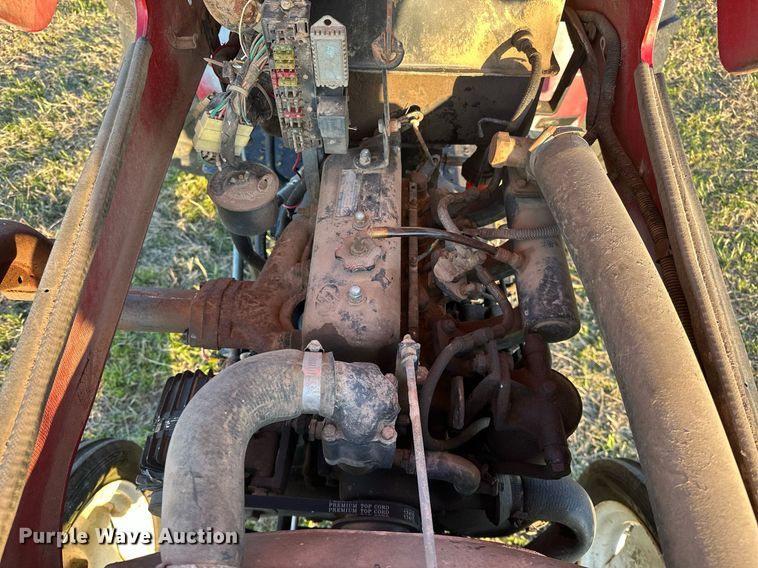 image for item EJ8429 2005 Farm Pro 2420 tractor