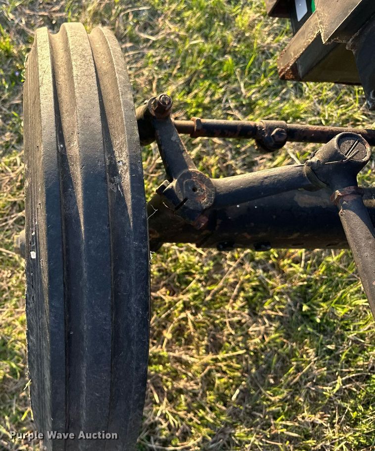 image for item EJ8429 2005 Farm Pro 2420 tractor