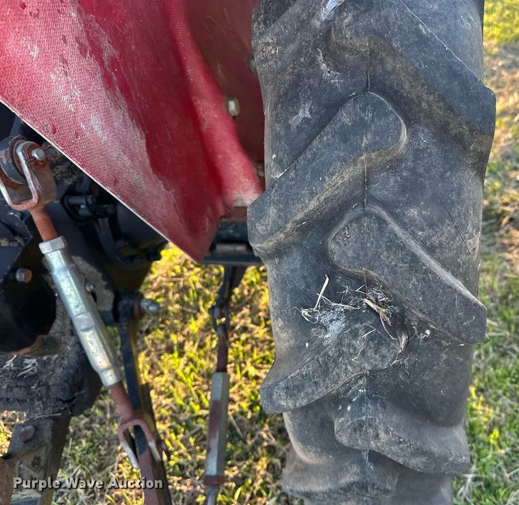 image for item EJ8429 2005 Farm Pro 2420 tractor