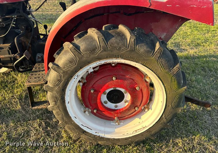 image for item EJ8429 2005 Farm Pro 2420 tractor