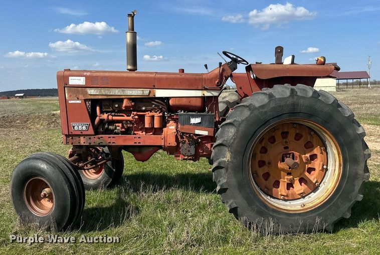 image for item EJ8430 1964 International Farmall 856 tractor