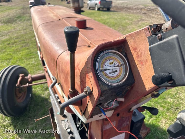 image for item EJ8430 1964 International Farmall 856 tractor