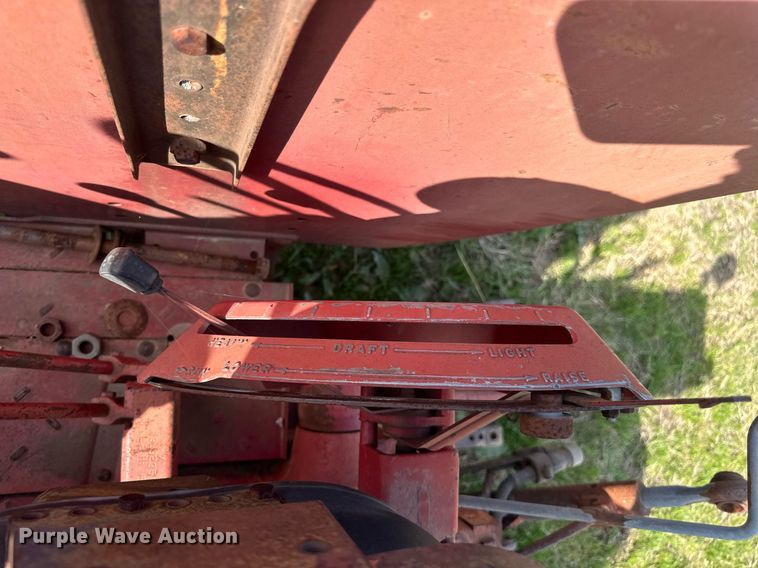 image for item EJ8430 1964 International Farmall 856 tractor