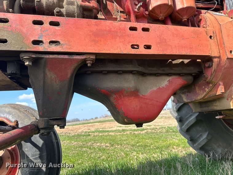 image for item EJ8430 1964 International Farmall 856 tractor